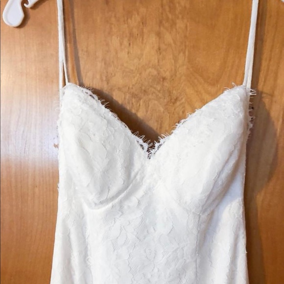 Wedding dress, size 4 - Picture 3 of 5